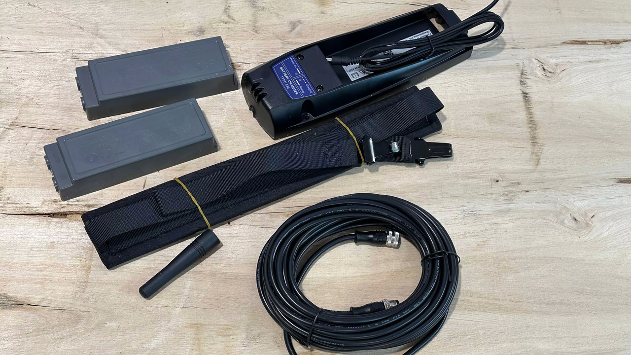 Set Radio Remote Scanreco RC 400 with Valve Palfinger Hiab Cranab Loglift - קרון נגרר ליערות: תמונה 3 Set Radio Remote Scanreco RC 400 with Valve Palfinger Hiab Cranab Loglift - קרון נגרר ליערות: תמונה 3