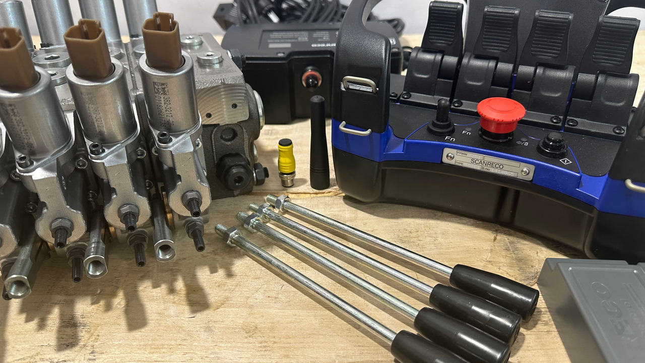 Set Scanreco G4 with Walvoil DPX100 Bandit Industries, DR Power Equipment - מטחנת גדמים: תמונה 4 Set Scanreco G4 with Walvoil DPX100 Bandit Industries, DR Power Equipment - מטחנת גדמים: תמונה 4