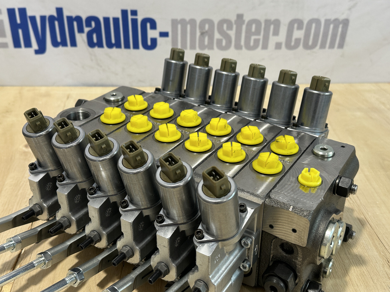 Valve Walvoil DPX100 Epsilon, Palift, Fassi, Palfinger - קרון נגרר ליערות: תמונה 1 Valve Walvoil DPX100 Epsilon, Palift, Fassi, Palfinger - קרון נגרר ליערות: תמונה 1