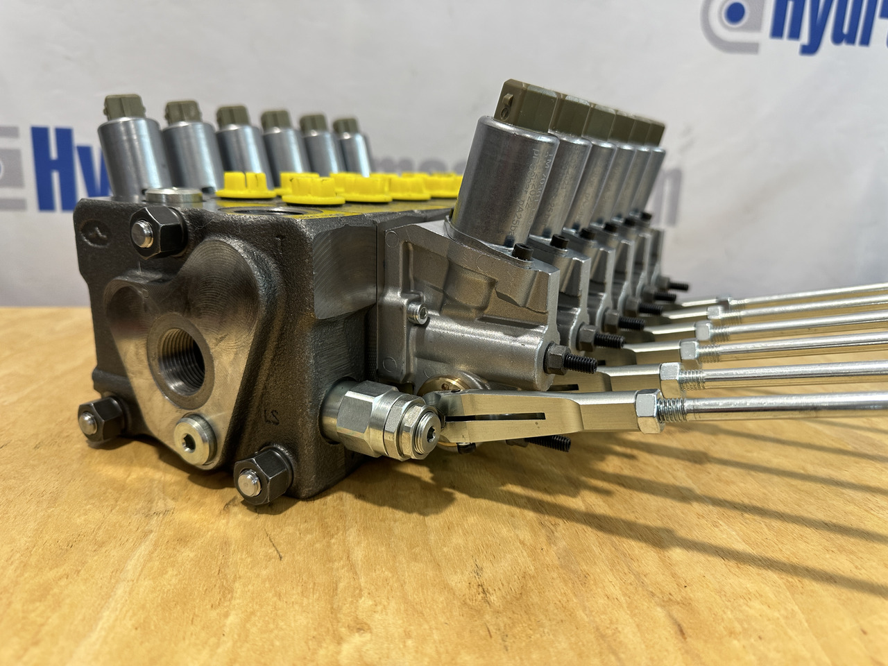 Valve Walvoil DPX100 Epsilon, Palift, Fassi, Palfinger - קרון נגרר ליערות: תמונה 2 Valve Walvoil DPX100 Epsilon, Palift, Fassi, Palfinger - קרון נגרר ליערות: תמונה 2
