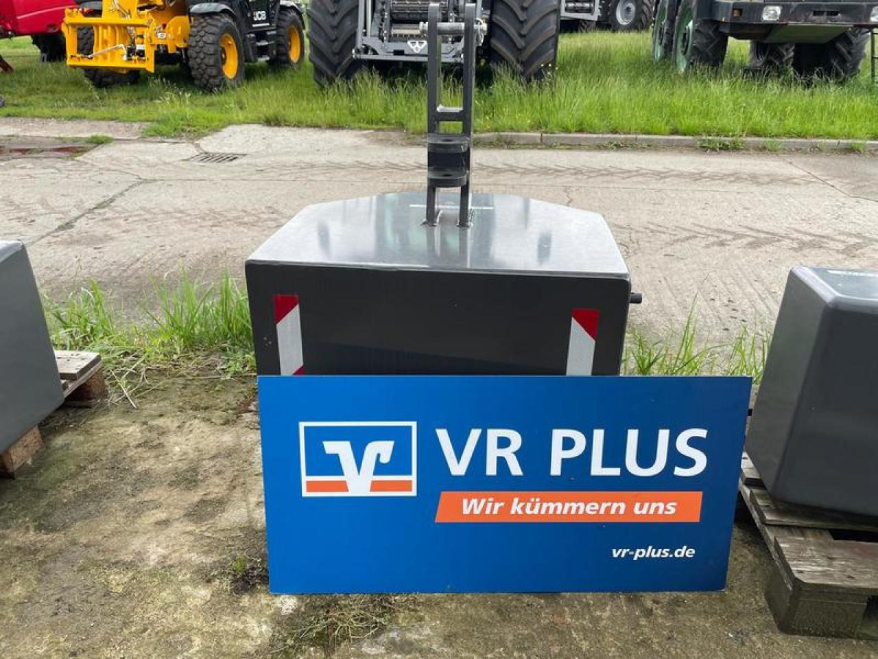 1000KG BUSCHMEIER FRONTGEWICHT - משקל נגד: תמונה 1 1000KG BUSCHMEIER FRONTGEWICHT - משקל נגד: תמונה 1