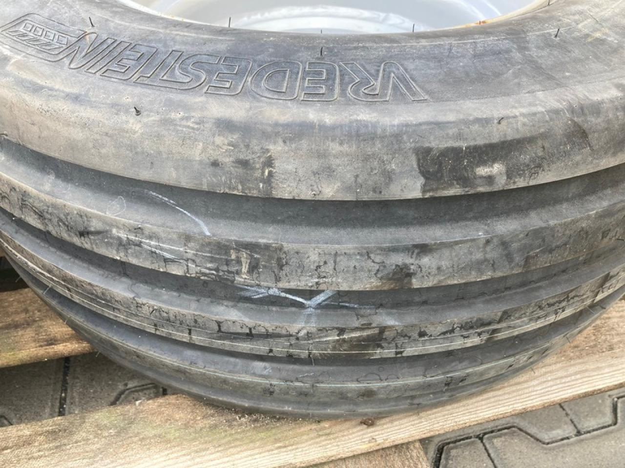 250/65R14.5 VREDETSEIN - צמיג: תמונה 3 250/65R14.5 VREDETSEIN - צמיג: תמונה 3