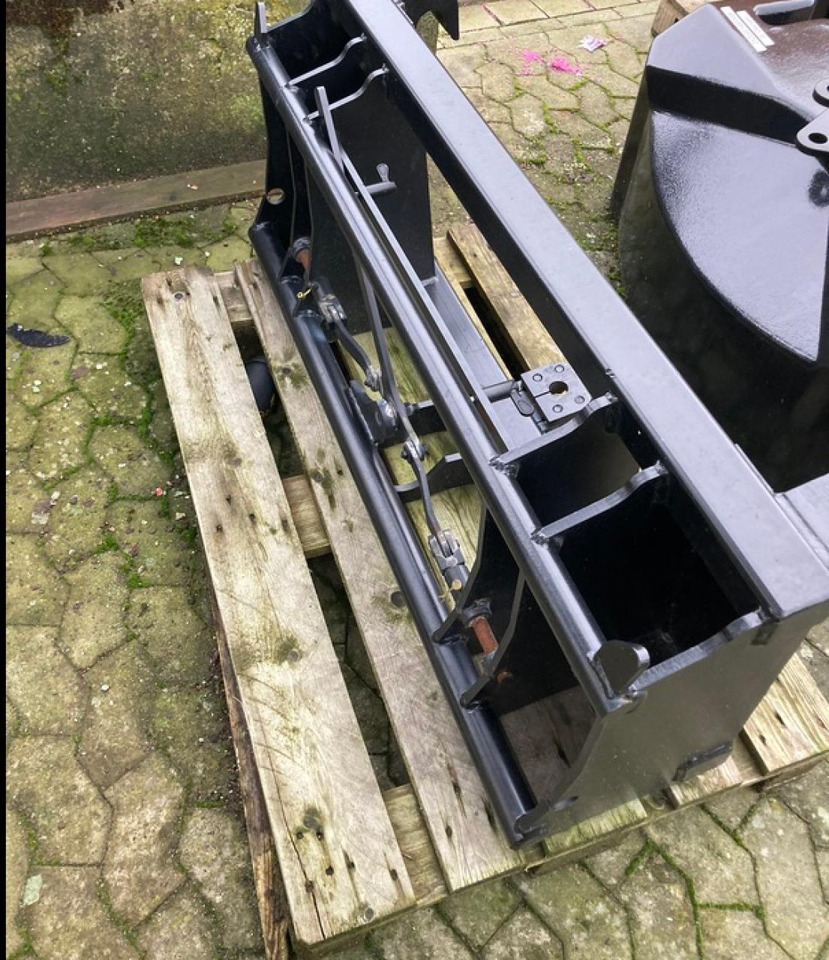 ADAPTER MERLO/EURO - דלי: תמונה 2 ADAPTER MERLO/EURO - דלי: תמונה 2