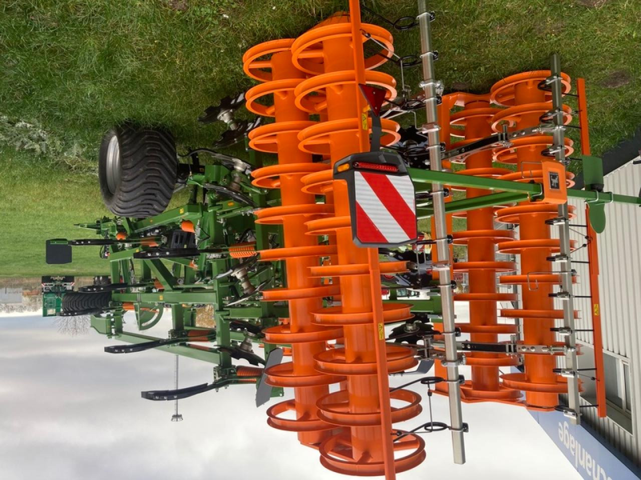 Amazone GRUBBER CENIUS 5003 - קלטרת: תמונה 3 Amazone GRUBBER CENIUS 5003 - קלטרת: תמונה 3