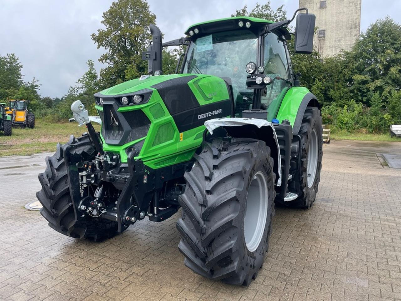 Deutz-Fahr 6170 POWERSHIFT AKTION - טרקטור חקלאי: תמונה 1 Deutz-Fahr 6170 POWERSHIFT AKTION - טרקטור חקלאי: תמונה 1