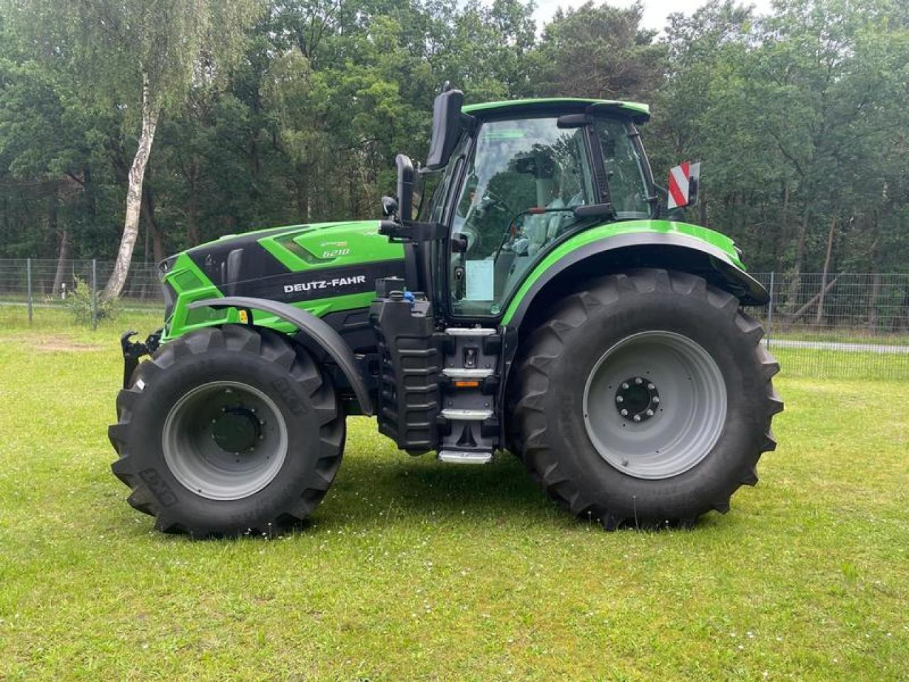 Deutz-Fahr 6210 PSHIFT AKTION - טרקטור חקלאי: תמונה 2 Deutz-Fahr 6210 PSHIFT AKTION - טרקטור חקלאי: תמונה 2