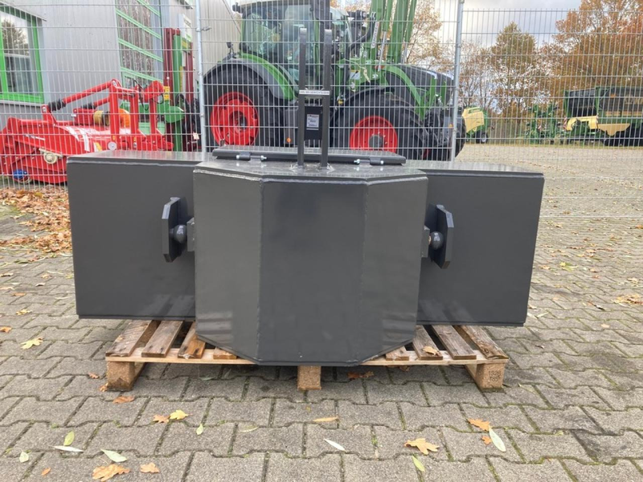 FRONTGEWICHT 2500 KG BUSCHMEIER - משקל נגד: תמונה 1 FRONTGEWICHT 2500 KG BUSCHMEIER - משקל נגד: תמונה 1