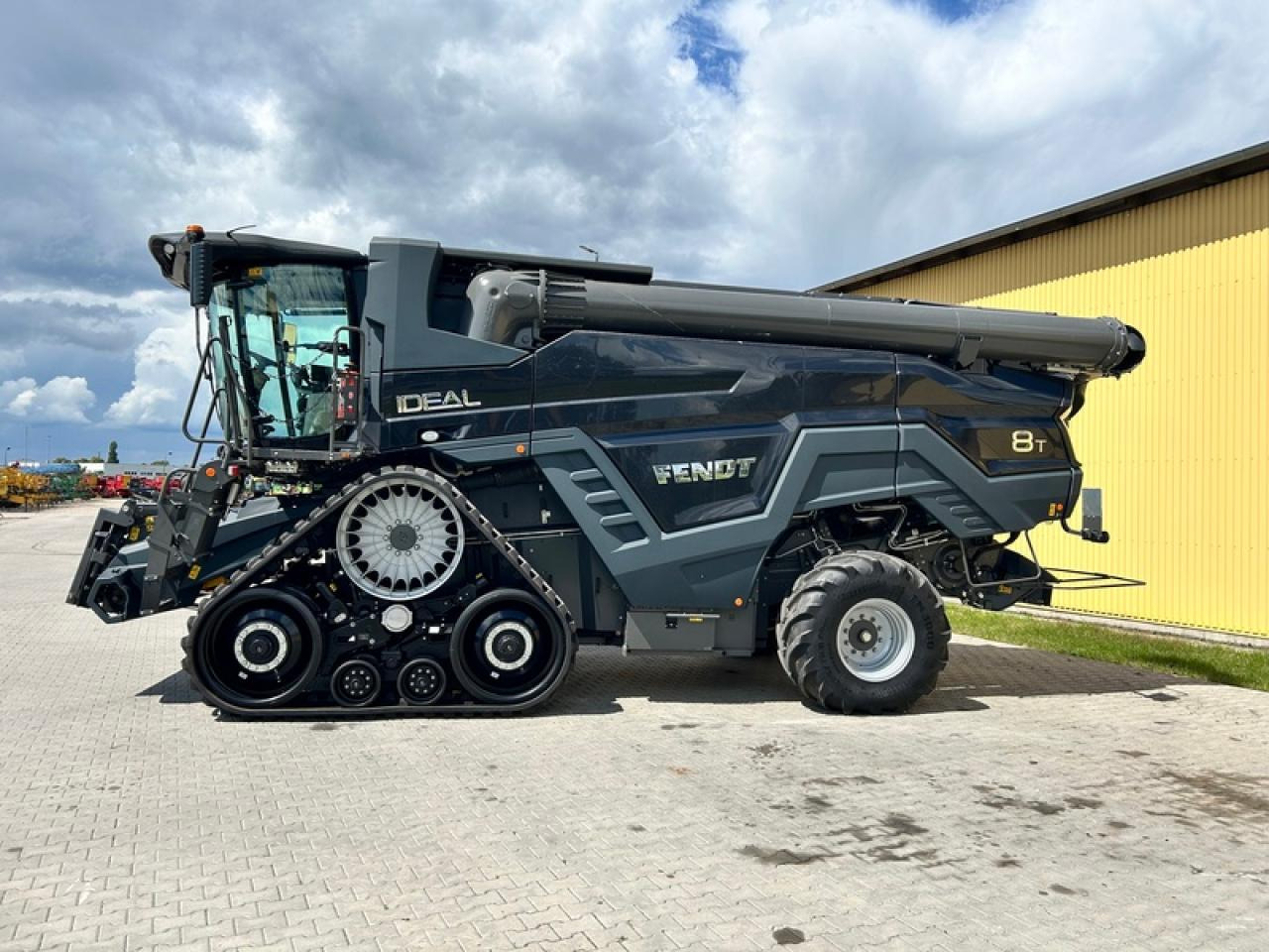 Fendt IDEAL 8 - מקצרת קומבינה: תמונה 1 Fendt IDEAL 8 - מקצרת קומבינה: תמונה 1