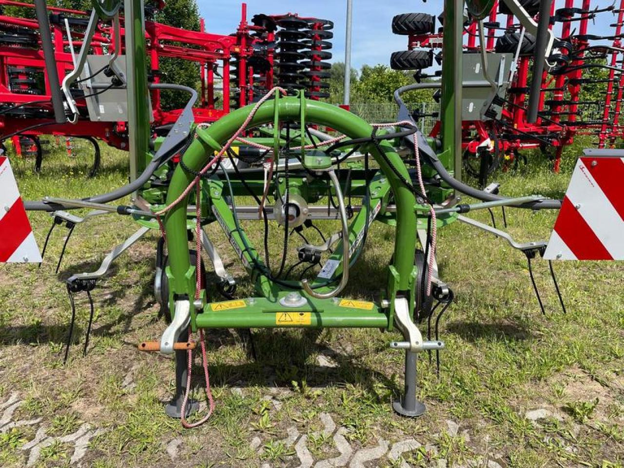 Fendt TWISTER 5204 - גורף/ מגרפה: תמונה 5 Fendt TWISTER 5204 - גורף/ מגרפה: תמונה 5