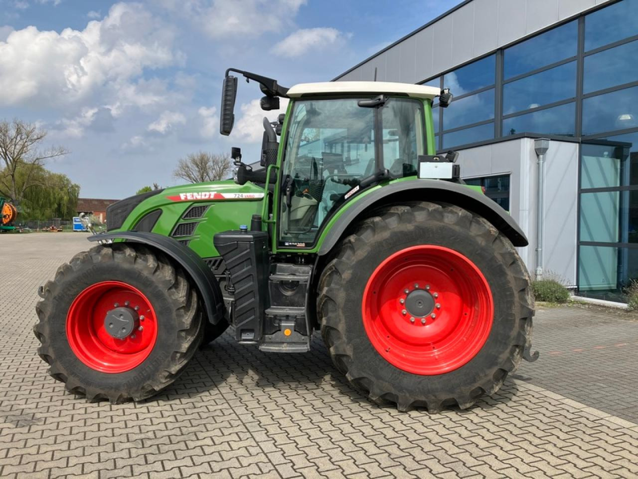 Fendt VARIO 724 GEN 6 PROFI PLUS SET 2 - טרקטור חקלאי: תמונה 2 Fendt VARIO 724 GEN 6 PROFI PLUS SET 2 - טרקטור חקלאי: תמונה 2