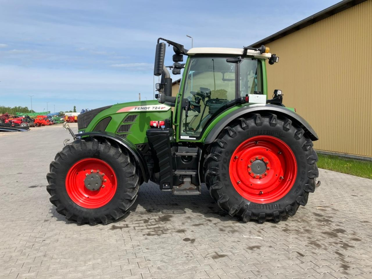Fendt VARIO 724 PROFIPLUS RTK - טרקטור חקלאי: תמונה 2 Fendt VARIO 724 PROFIPLUS RTK - טרקטור חקלאי: תמונה 2