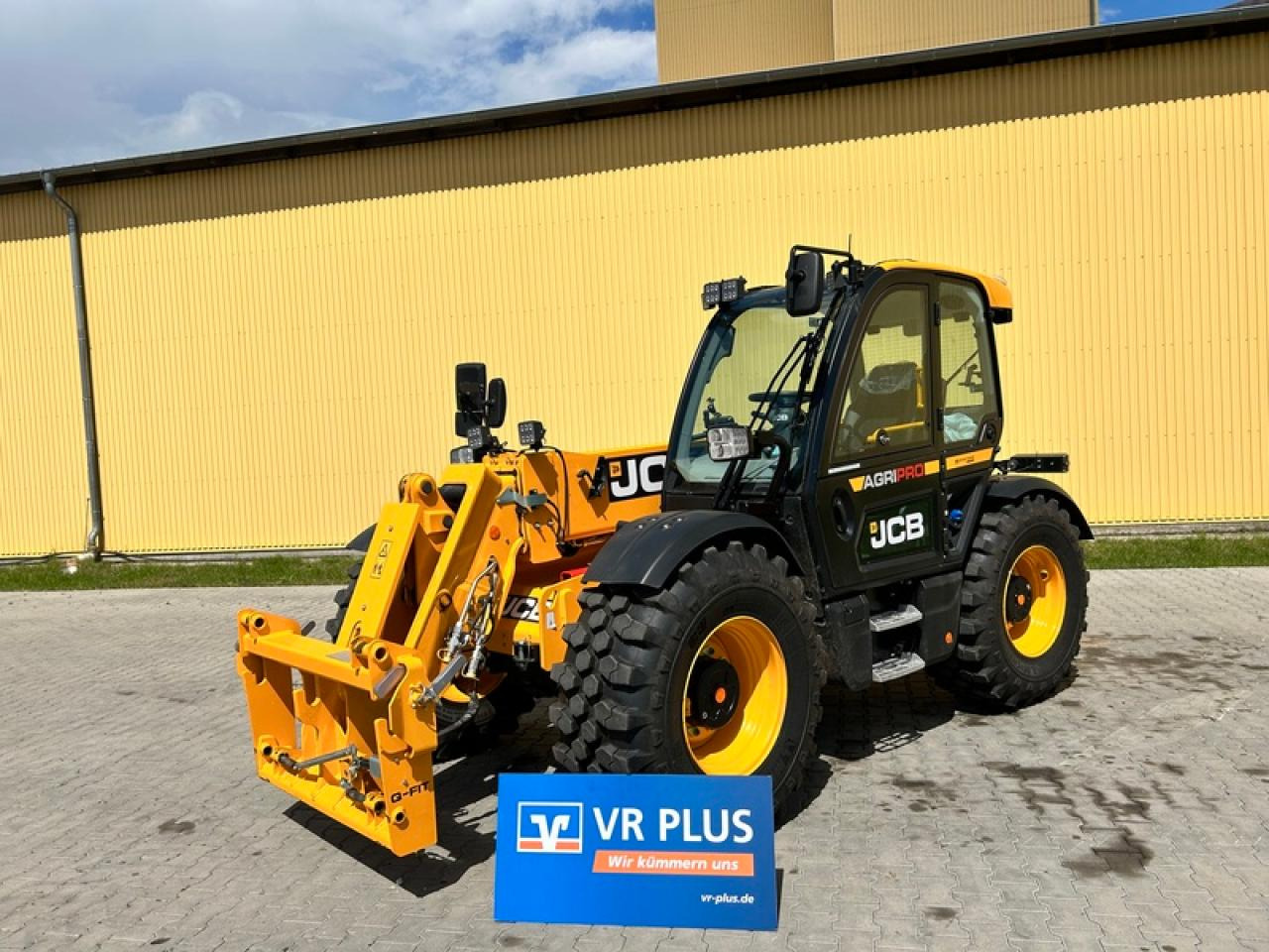 JCB 542-70 AGRI PRO - מפעיל טלסקופי: תמונה 1 JCB 542-70 AGRI PRO - מפעיל טלסקופי: תמונה 1