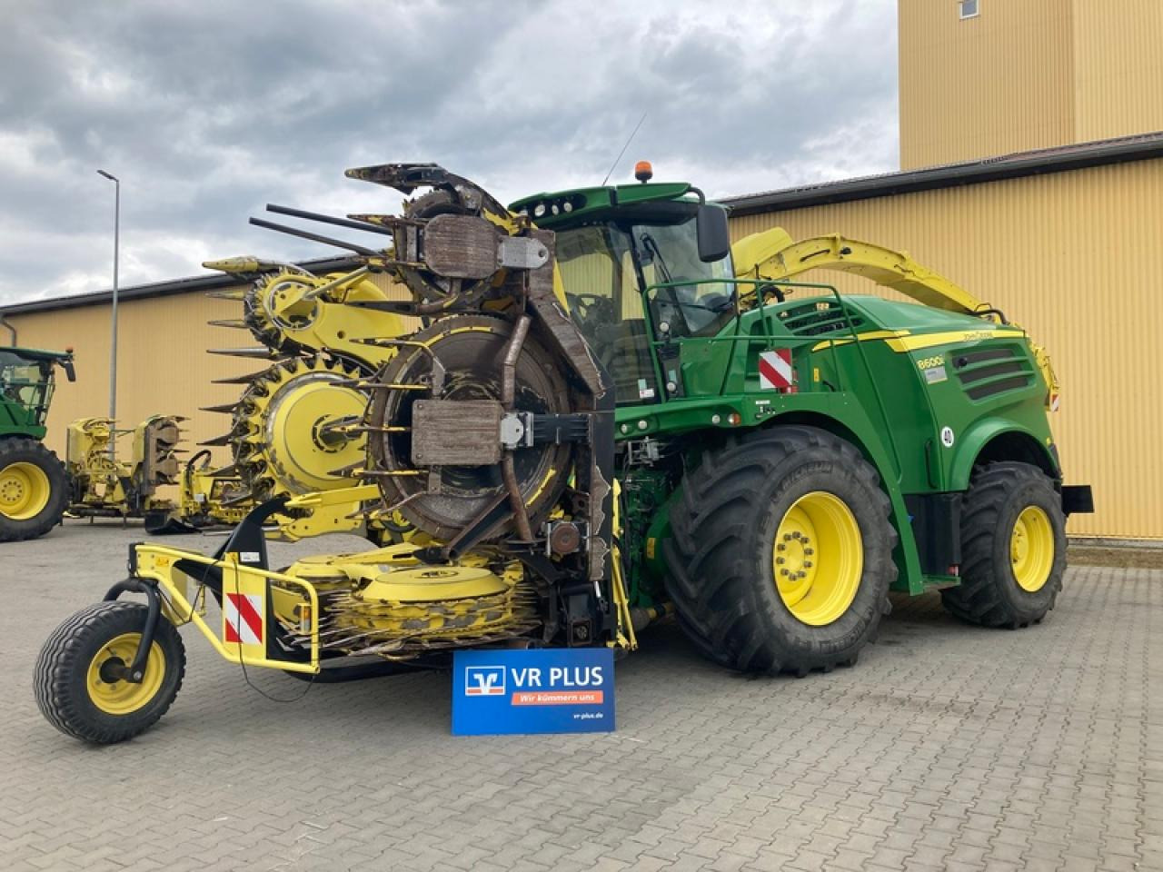 John Deere 8600 I - מקצרת מספוא: תמונה 1 John Deere 8600 I - מקצרת מספוא: תמונה 1