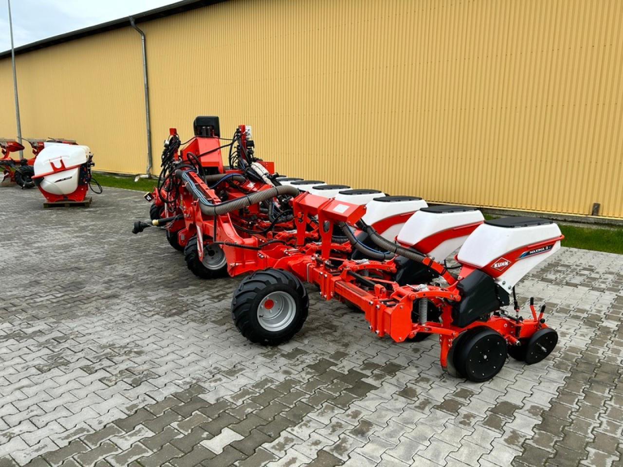 Kuhn MAXIMA 3RXLE - מכונת זריעה מדויקת: תמונה 3 Kuhn MAXIMA 3RXLE - מכונת זריעה מדויקת: תמונה 3