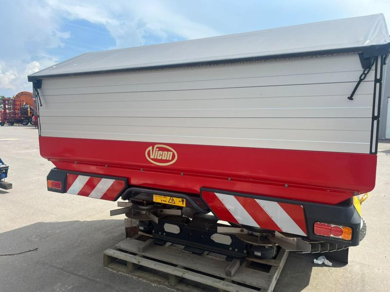 Kverneland VICON RO-EDW AKTION - מפזרת דשן: תמונה 3 Kverneland VICON RO-EDW AKTION - מפזרת דשן: תמונה 3