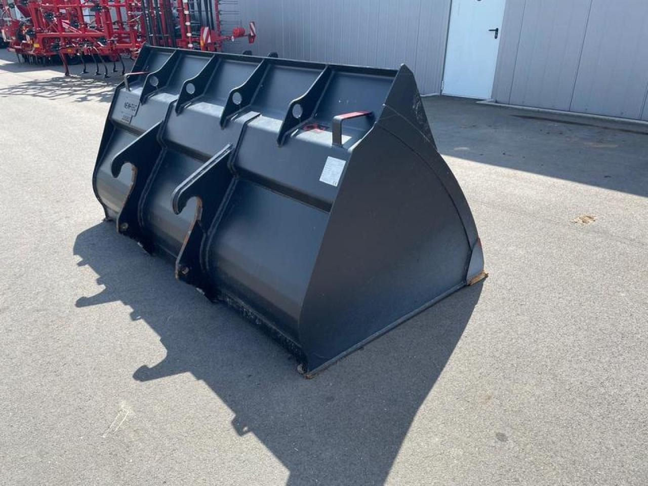 LGS 2,7M³NEW HOLLAND AKTION - דלי מעמיס: תמונה 3 LGS 2,7M³NEW HOLLAND AKTION - דלי מעמיס: תמונה 3