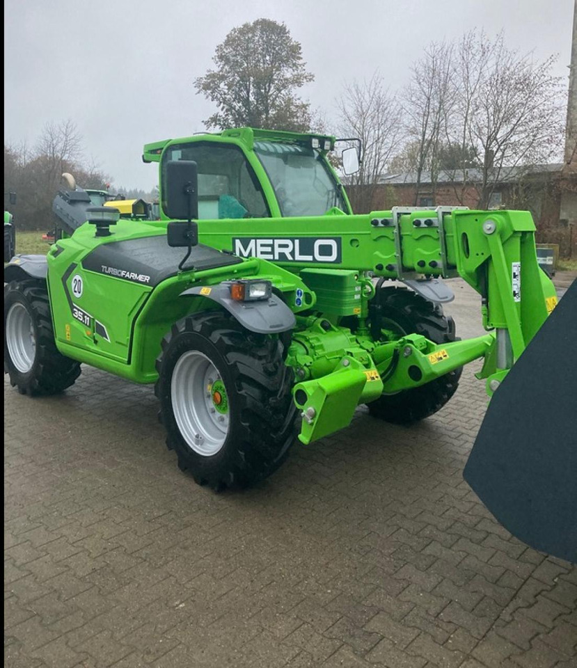 Merlo TF35.11TT - מפעיל טלסקופי: תמונה 1 Merlo TF35.11TT - מפעיל טלסקופי: תמונה 1