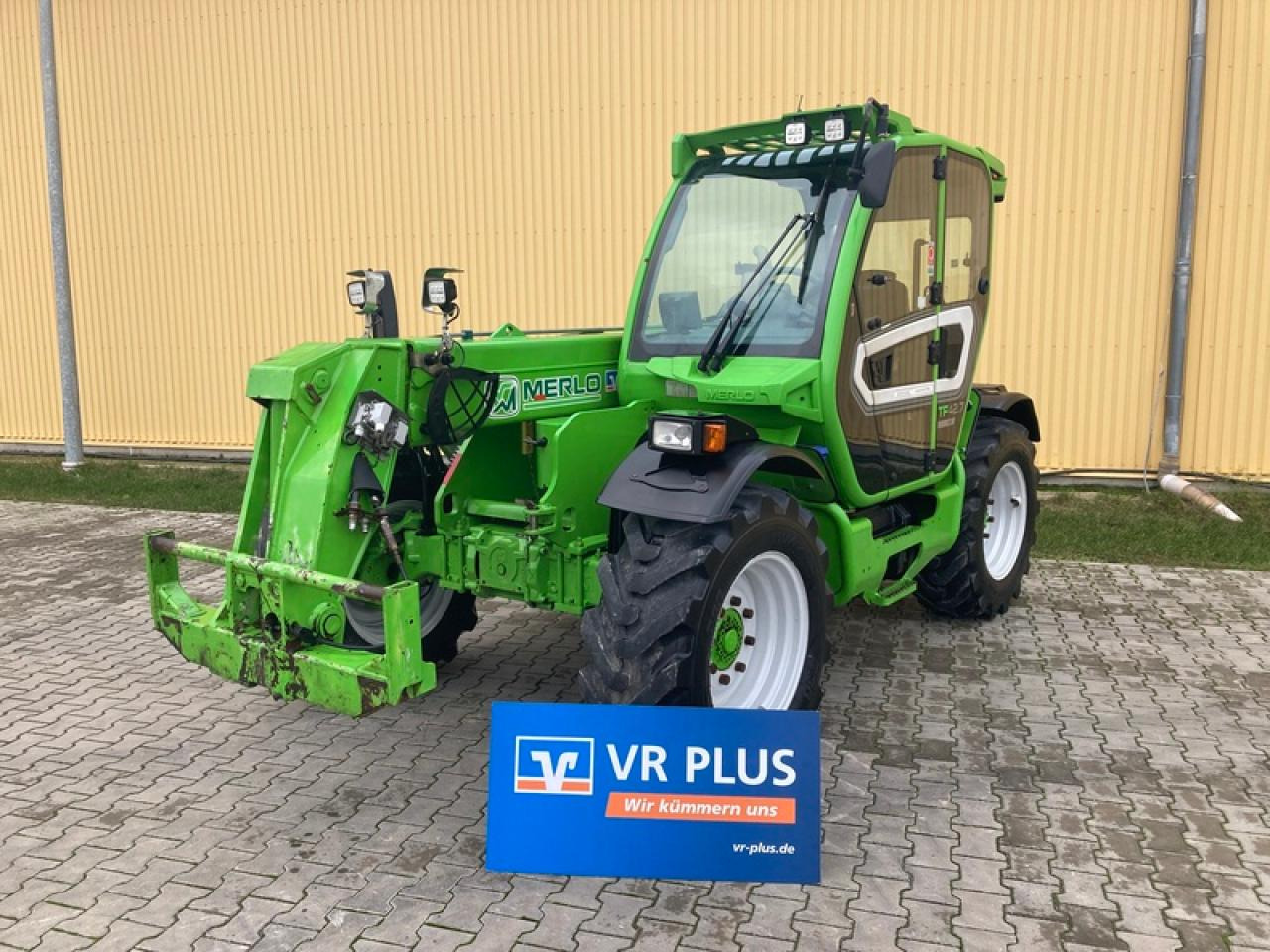 Merlo TF42.7-140 - מפעיל טלסקופי: תמונה 1 Merlo TF42.7-140 - מפעיל טלסקופי: תמונה 1