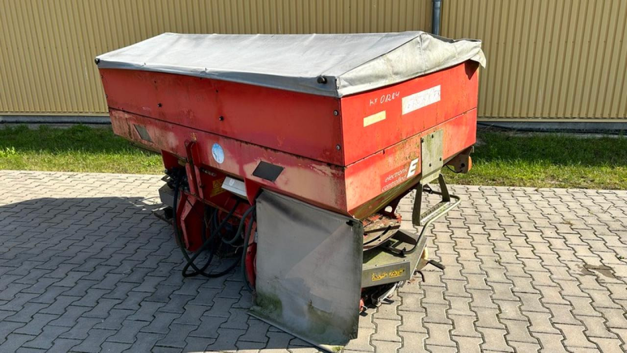 Rauch AXERA H/EMC AN BASTLER - מפזרת דשן: תמונה 1 Rauch AXERA H/EMC AN BASTLER - מפזרת דשן: תמונה 1