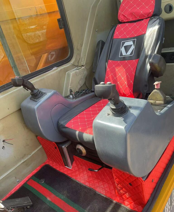 XCMG QY100K QY100K-II QY90K 100T 100ton 50 60 70 80 - עגורן נייד: תמונה 5 XCMG QY100K QY100K-II QY90K 100T 100ton 50 60 70 80 - עגורן נייד: תמונה 5