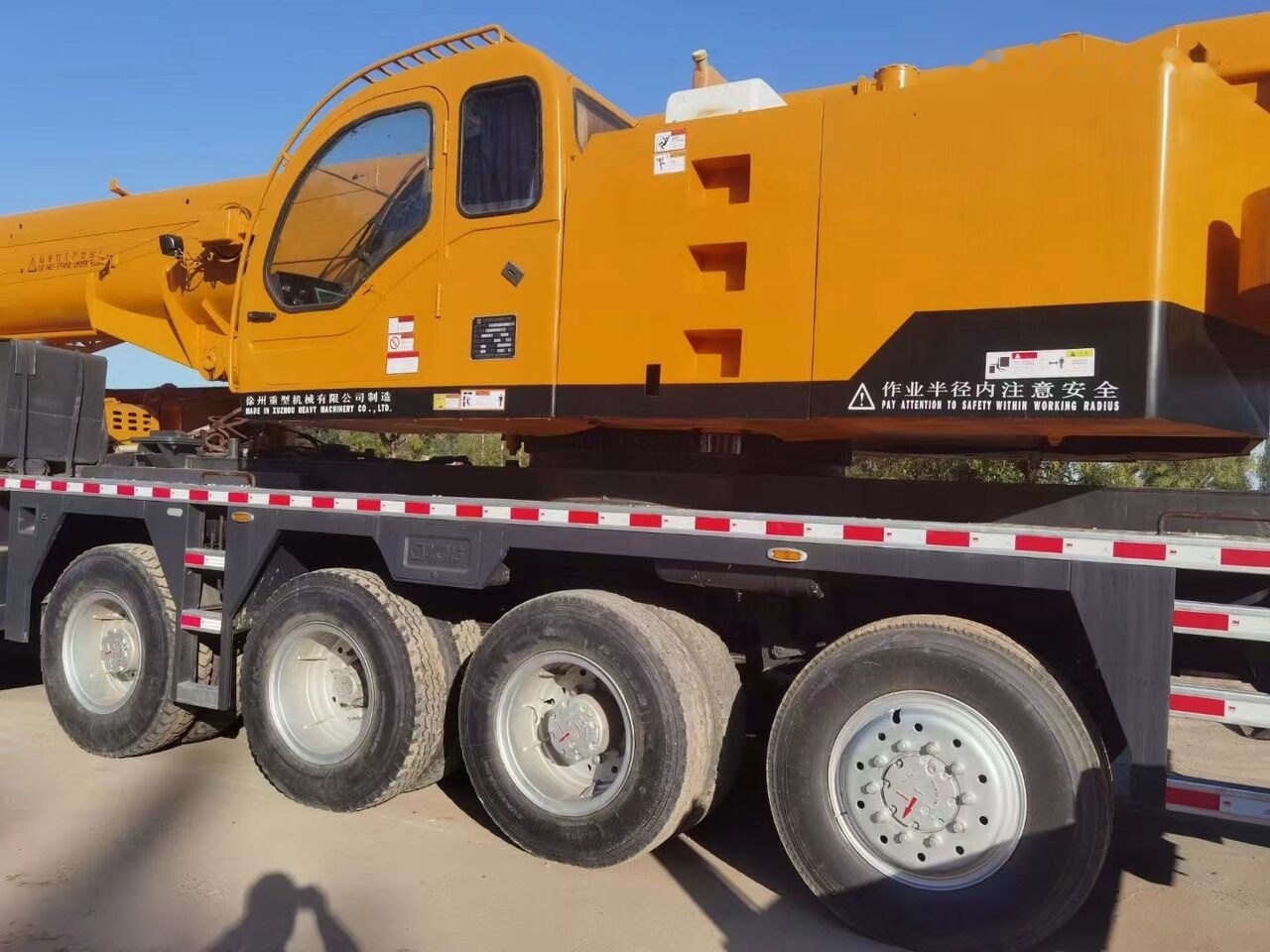 XCMG QY100K QY90K QY80K XCT100 QY100KC - עגורן נייד: תמונה 3 XCMG QY100K QY90K QY80K XCT100 QY100KC - עגורן נייד: תמונה 3