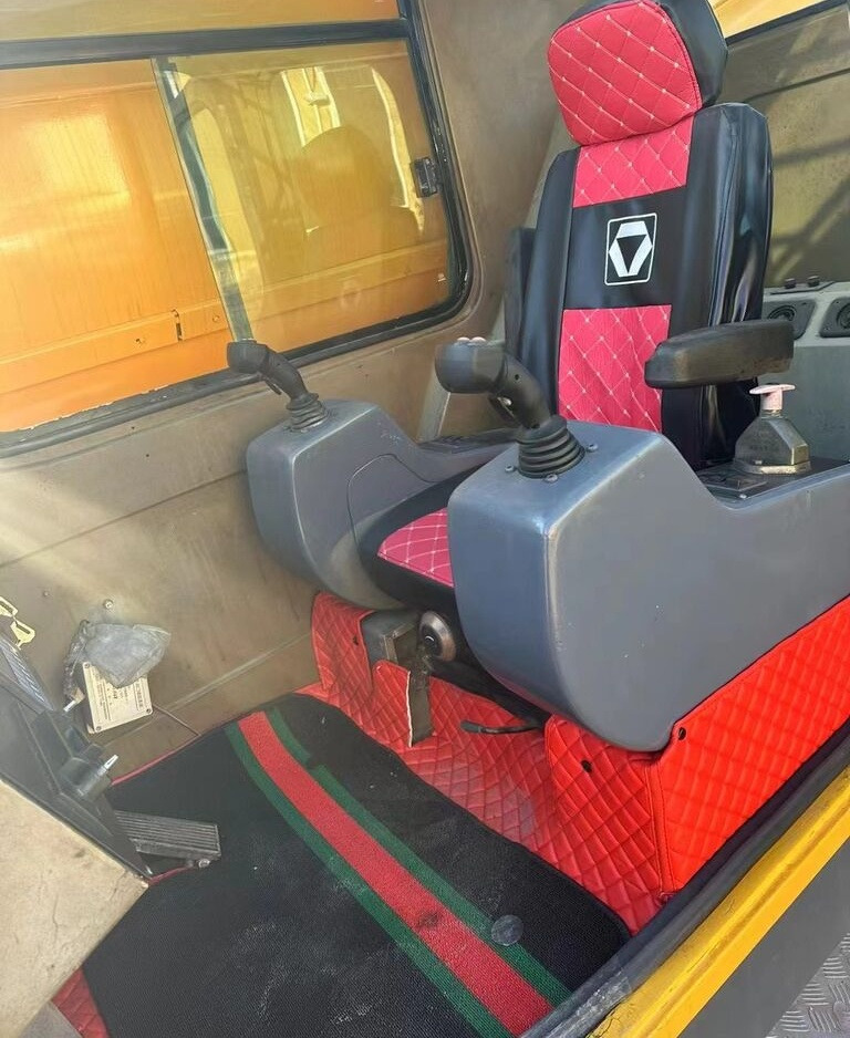 XCMG QY25K QY30K QY70K QY70KC truck crane - עגורן נייד: תמונה 5 XCMG QY25K QY30K QY70K QY70KC truck crane - עגורן נייד: תמונה 5