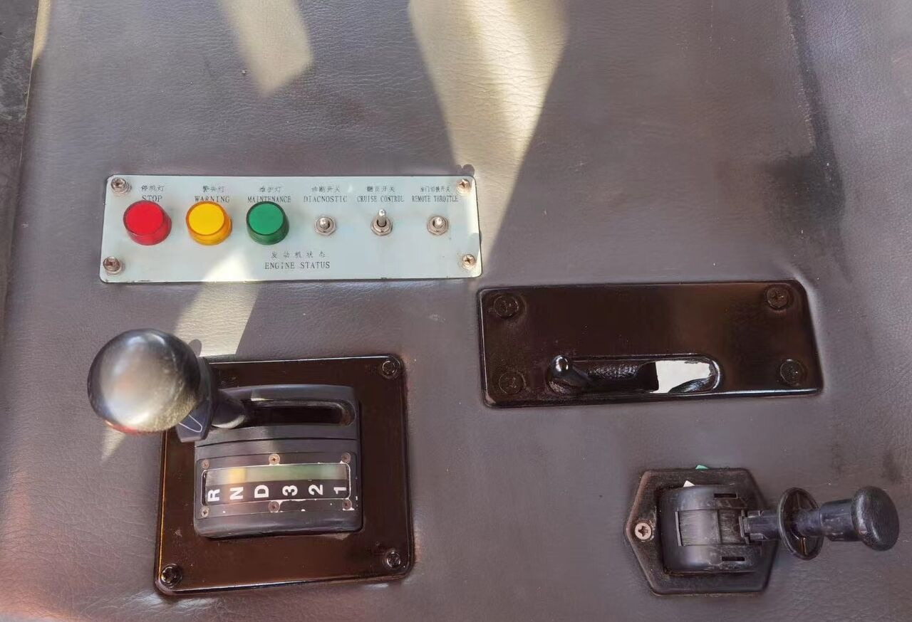 עגורן נייד XCMG QY25K QY30K QY70K QY70KC truck crane: תמונה 6 עגורן נייד XCMG QY25K QY30K QY70K QY70KC truck crane: תמונה 6