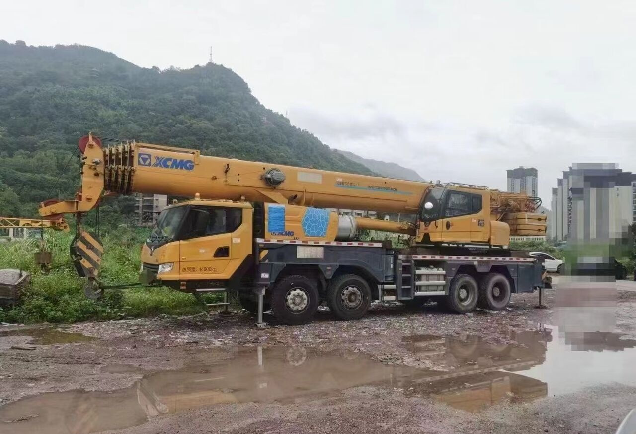XCMG XCT55 - עגורן נייד: תמונה 1 XCMG XCT55 - עגורן נייד: תמונה 1