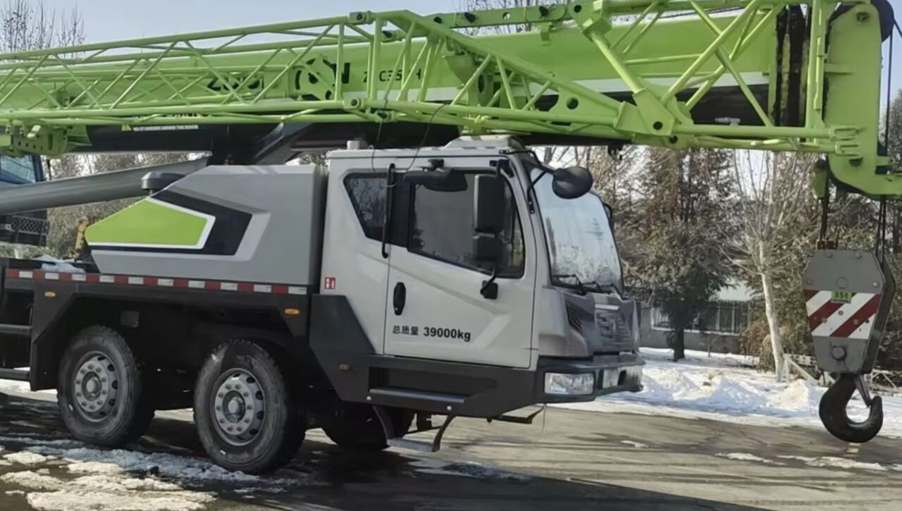 Zoomlion ZTC350 ZTC250 ZTC550 ZTC1000 - עגורן נייד: תמונה 5 Zoomlion ZTC350 ZTC250 ZTC550 ZTC1000 - עגורן נייד: תמונה 5