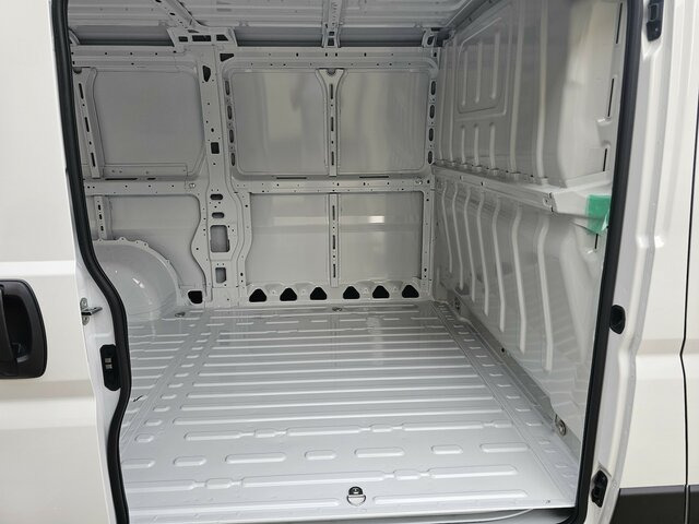 כלי רכב מסחרי עם לוח FIAT Ducato 35 140 Serie10-9.2 Modell 25 L2H1 sofort...: תמונה 28 כלי רכב מסחרי עם לוח FIAT Ducato 35 140 Serie10-9.2 Modell 25 L2H1 sofort...: תמונה 28