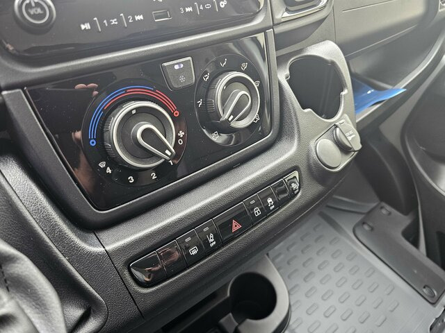 כלי רכב מסחרי עם לוח FIAT Ducato 35 140 Serie10-9.2 Modell 25 L2H1 sofort...: תמונה 11 כלי רכב מסחרי עם לוח FIAT Ducato 35 140 Serie10-9.2 Modell 25 L2H1 sofort...: תמונה 11