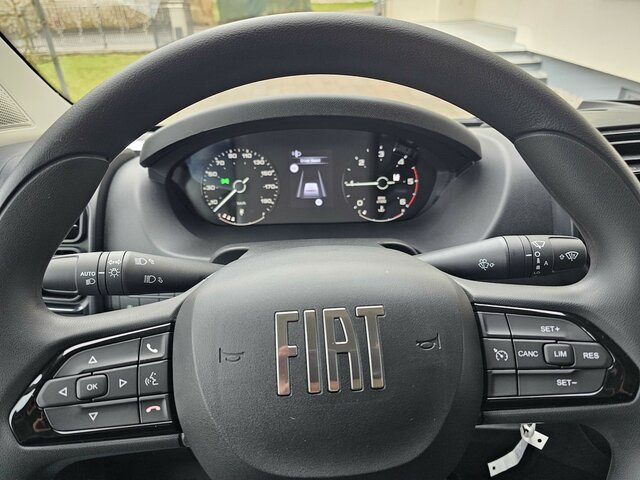 FIAT Ducato 35 L3H2 13m³ Klima Temp 260° Kamera PDC... - כלי רכב מסחרי עם לוח: תמונה 4 FIAT Ducato 35 L3H2 13m³ Klima Temp 260° Kamera PDC... - כלי רכב מסחרי עם לוח: תמונה 4