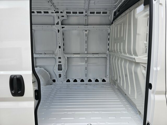 כלי רכב מסחרי עם לוח FIAT Ducato 35 MAXI 140 Serie10-9.2 Modell 2025 L2H2: תמונה 27