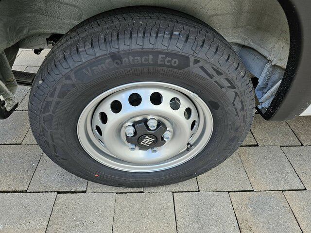 כלי רכב מסחרי עם לוח FIAT Ducato 35 MAXI 140 Serie10-9.2 Modell 2025 L2H2: תמונה 18