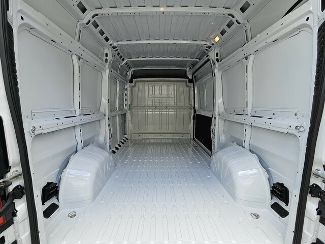 כלי רכב מסחרי עם לוח FIAT Ducato 35 MAXI 180 Serie10-9.2 Modell 2025 L2H2: תמונה 26