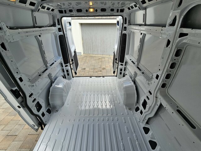 חָדָשׁ כלי רכב מסחרי עם לוח FIAT Ducato 35 MAXI 180 Serie10-9.2 Modell 2025 L2H2: תמונה 29