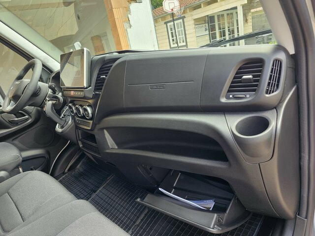 כלי רכב מסחרי עם לוח, כלי רכב מסחרי קומבי IVECO Daily 35S18HA8V DOKA Snoeks Mixto Hi-Matic 16m³: תמונה 16