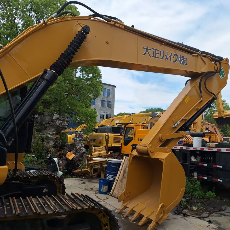 CAT 320D2 Excavator - מחפר סורק: תמונה 5 CAT 320D2 Excavator - מחפר סורק: תמונה 5