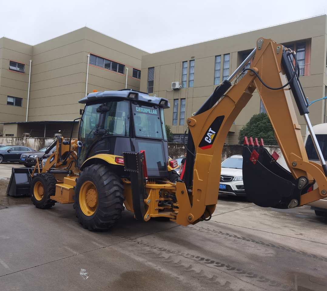 CAT 420F Backhoe Loader - מחפרון: תמונה 2 CAT 420F Backhoe Loader - מחפרון: תמונה 2