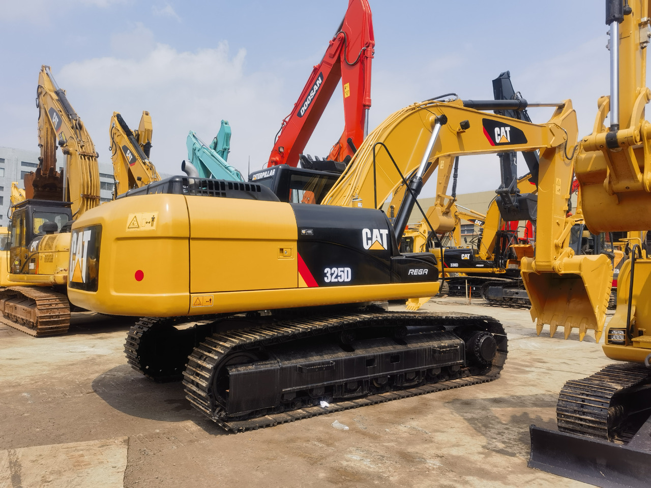 CATERPILLAR CAT 325D Excavator - מחפר סורק: תמונה 3 CATERPILLAR CAT 325D Excavator - מחפר סורק: תמונה 3