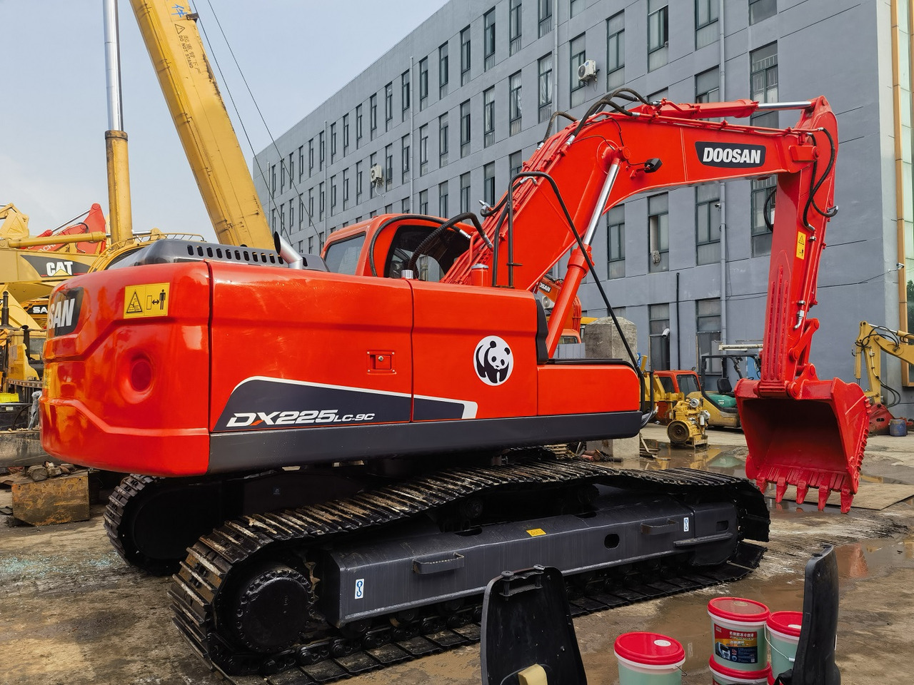 DOOSAN Doosan DX225LC Crawler excavator - מחפר סורק: תמונה 5 DOOSAN Doosan DX225LC Crawler excavator - מחפר סורק: תמונה 5