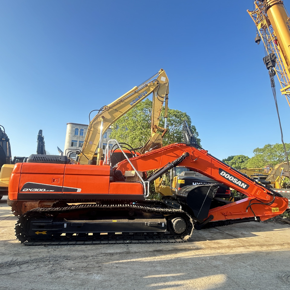 Doosan DX300LC-9c Crawler Excavator - מחפר סורק: תמונה 5 Doosan DX300LC-9c Crawler Excavator - מחפר סורק: תמונה 5