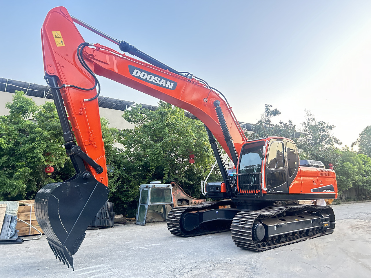 Doosan DX300LC-9c Crawler Excavator - מחפר סורק: תמונה 2 Doosan DX300LC-9c Crawler Excavator - מחפר סורק: תמונה 2