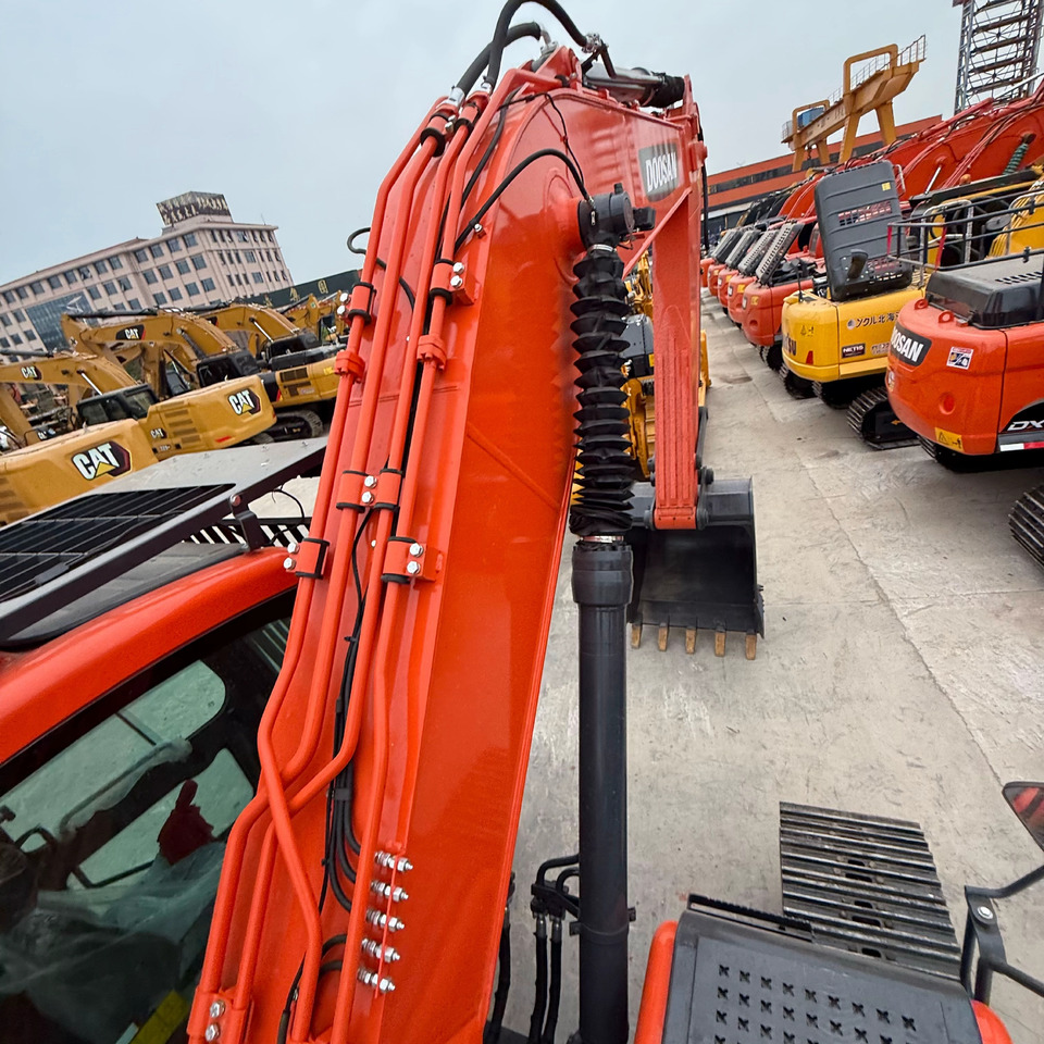 Doosan Dx225 Crawler Excavator - מחפר סורק: תמונה 5 Doosan Dx225 Crawler Excavator - מחפר סורק: תמונה 5