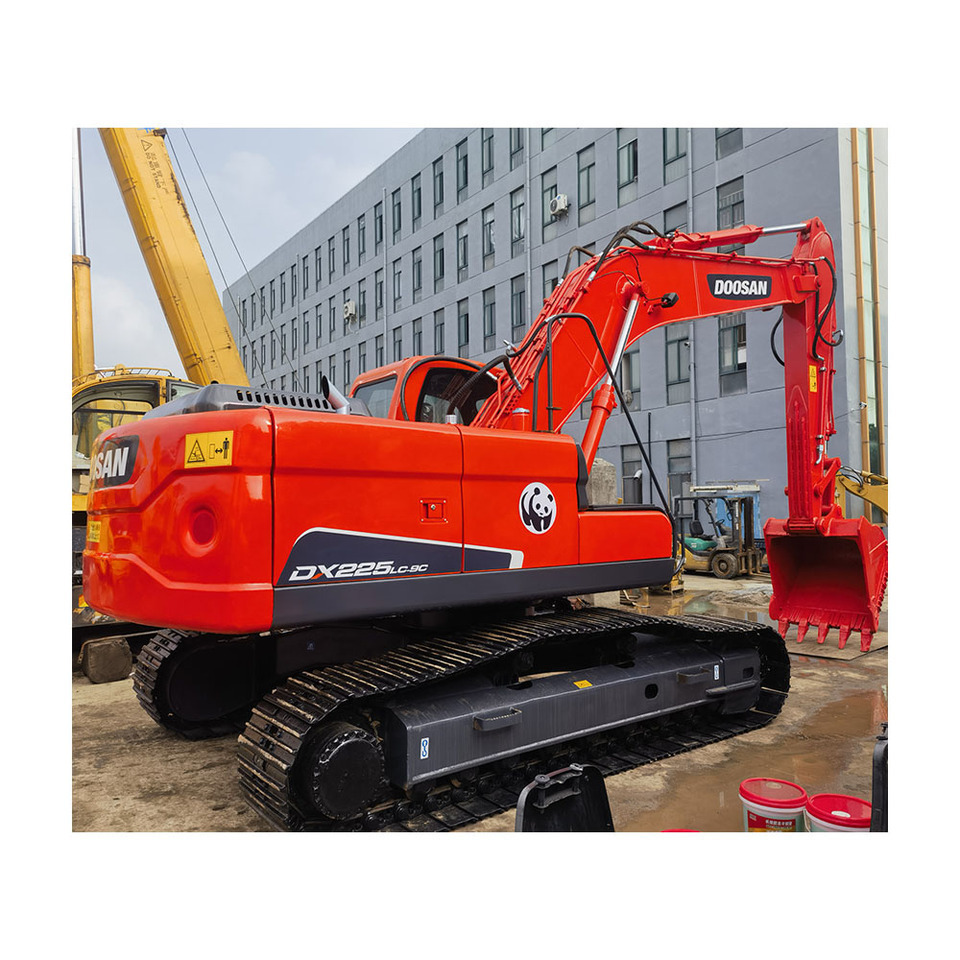 Doosan Dx225 Crawler Excavator - מחפר סורק: תמונה 1 Doosan Dx225 Crawler Excavator - מחפר סורק: תמונה 1
