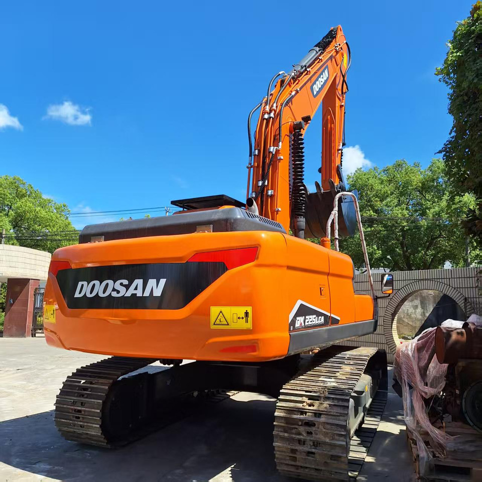 Doosan Dx225LCA  Crawler Excavator - מחפר סורק: תמונה 3 Doosan Dx225LCA  Crawler Excavator - מחפר סורק: תמונה 3
