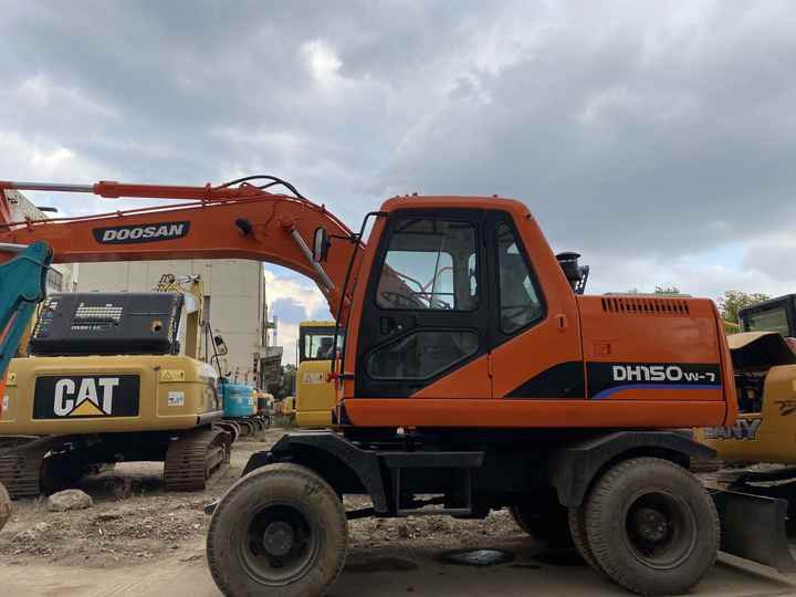 Doosan used excavators 150W-7 210W-7 12 ton mini excavators wheel excavators for sale - מחפר סורק: תמונה 5 Doosan used excavators 150W-7 210W-7 12 ton mini excavators wheel excavators for sale - מחפר סורק: תמונה 5