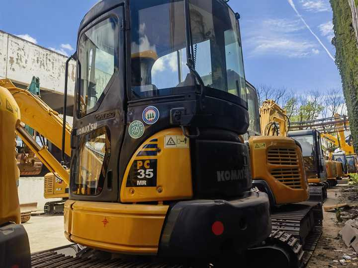 Good condition used excavator Komatsu PC35, Komatsu PC35MR-3 excavator with dozer, mini escavadora Komatsu - מחפר סורק: תמונה 3 Good condition used excavator Komatsu PC35, Komatsu PC35MR-3 excavator with dozer, mini escavadora Komatsu - מחפר סורק: תמונה 3