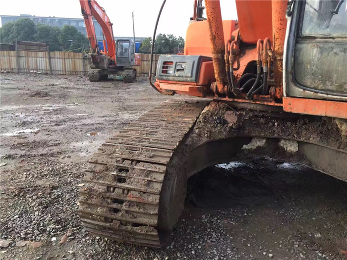 Hitachi ZX200 Excavator - מחפר סורק: תמונה 5 Hitachi ZX200 Excavator - מחפר סורק: תמונה 5