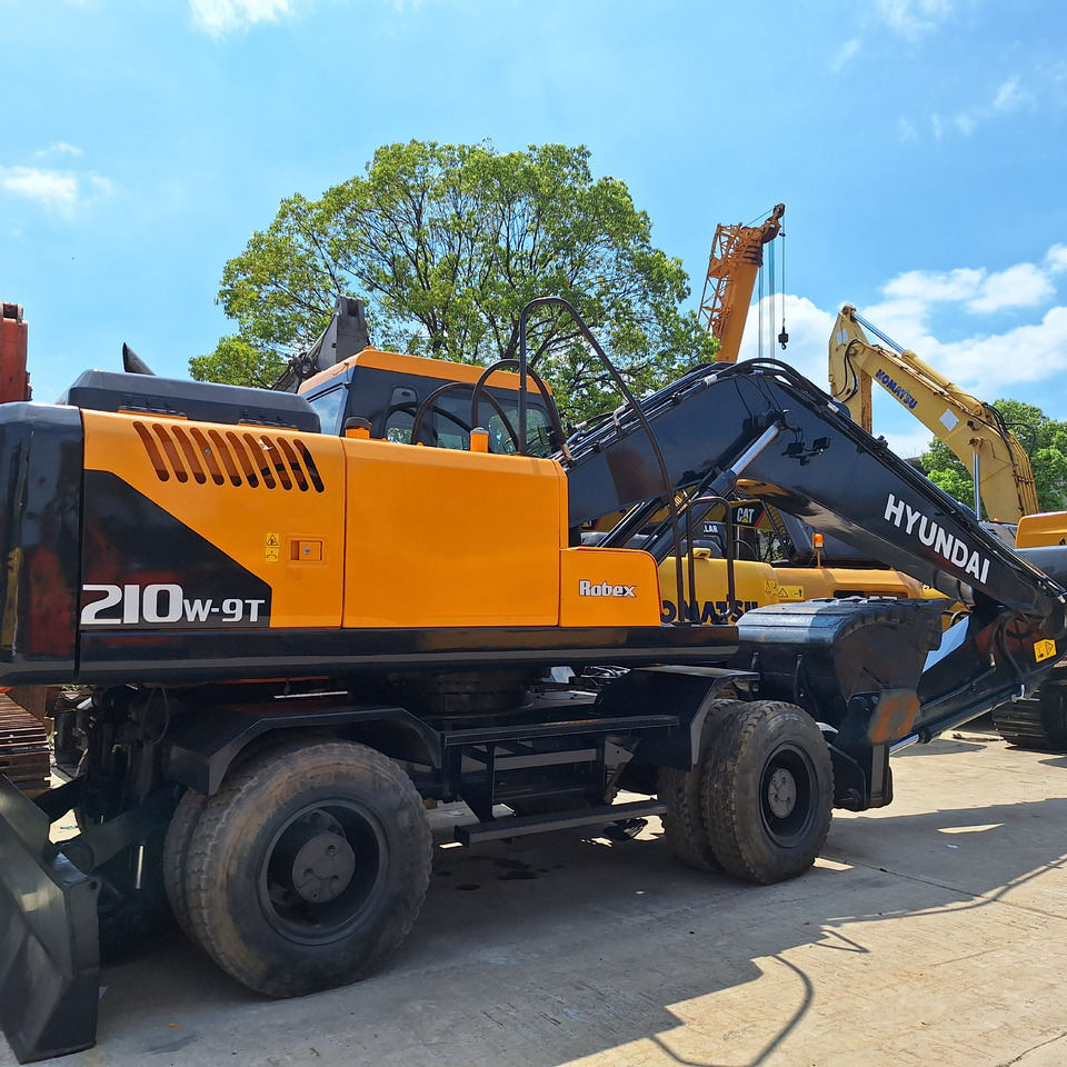 Hyundai 210w-9 wheel excavator - מחפר גלגלים: תמונה 1 Hyundai 210w-9 wheel excavator - מחפר גלגלים: תמונה 1